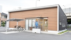 クルーズ薬局　頼兼店の外観