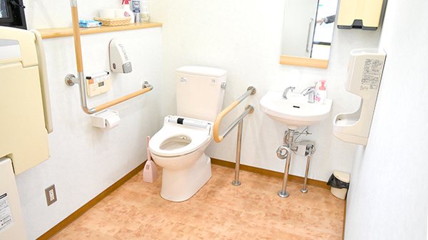 さんくす薬局沼田店のお手洗い