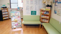 さんくす薬局　福間店の待合スペース