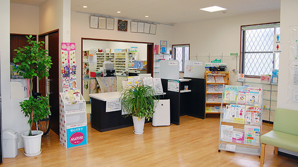 さんくす薬局　福間店の内観