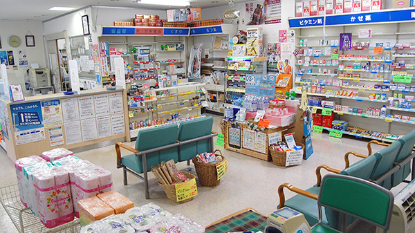 康仁薬局　庚午店の内観