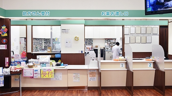康仁薬局　廿日市中央店の受付/カウンター