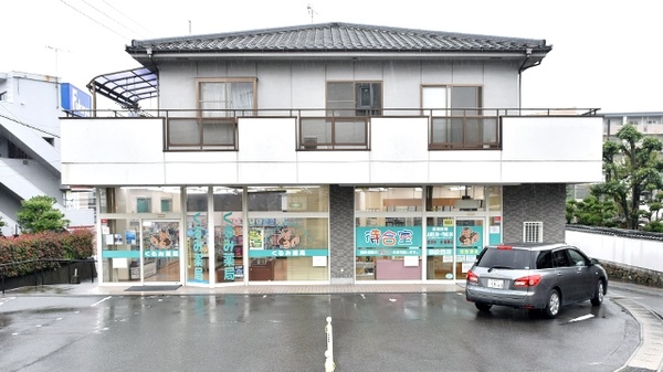 くるみ薬局　焼山店の外観