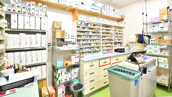 幸生堂薬局 生駒店の調剤室