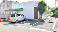 幸生堂薬局 生駒店の駐車場