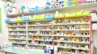 幸生堂薬局 寺田町店の薬棚