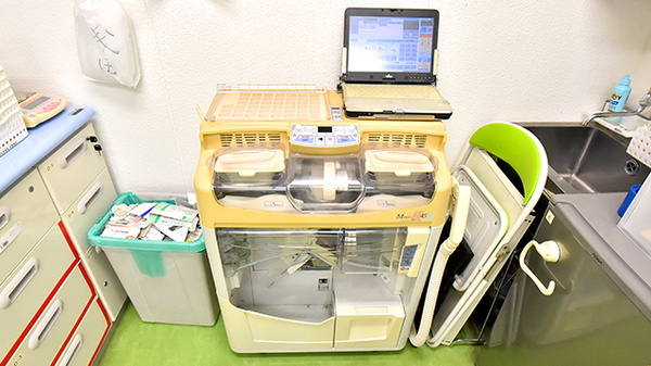 幸生堂薬局 松原岡店の調剤器具