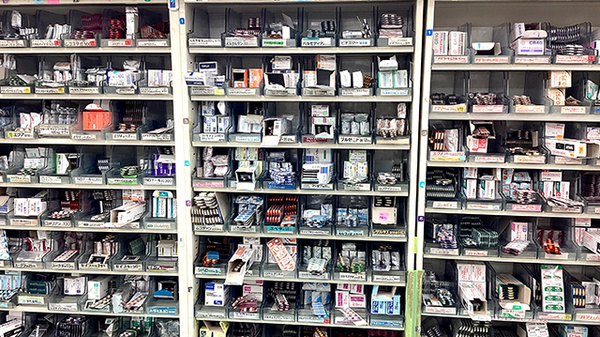 ミツワ薬局第二高砂店の薬棚