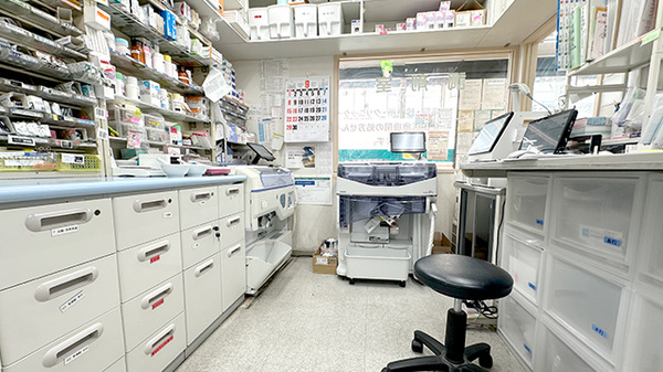 ミツワ薬局柴又店の調剤室