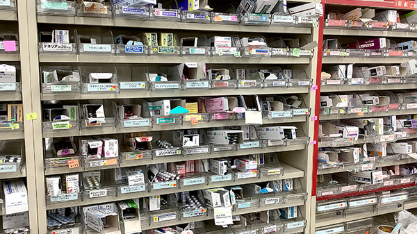 水戸薬局在宅医療支援センターの薬棚