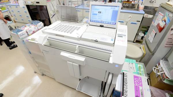 芥川ケアーズ薬局の調剤器具