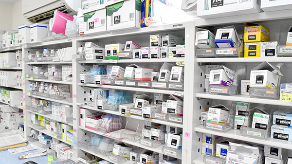 ハッピー薬局　三津店の薬棚