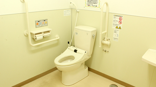 ドラッグセイムス　戸田新曽薬局のお手洗い