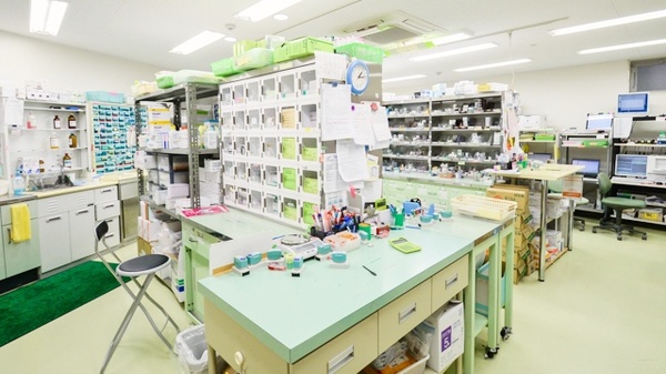 どんぐり薬局の調剤室