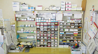 ニック調剤薬局　はやと店の薬棚