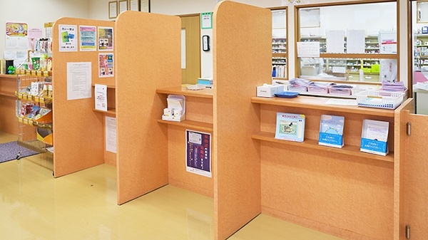しなの薬局　桜木店の受付/カウンター