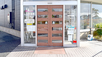 しなの薬局　新通店の入口