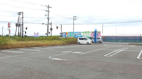 しなの薬局　新通店の駐車場