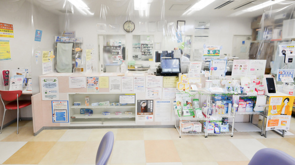 フタツカ薬局　西宮甲子園店の受付/カウンター