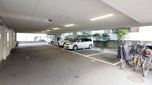フタツカ薬局　西宮甲子園店の駐車場