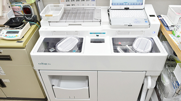 あけぼの薬局　桃谷店の調剤器具