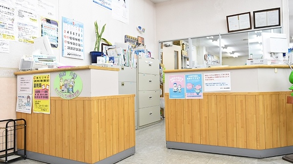 オワリベ象山屋薬局の受付/カウンター