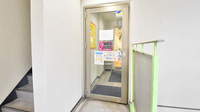 薬ヒグチ調剤薬局 四谷駅前店の入口
