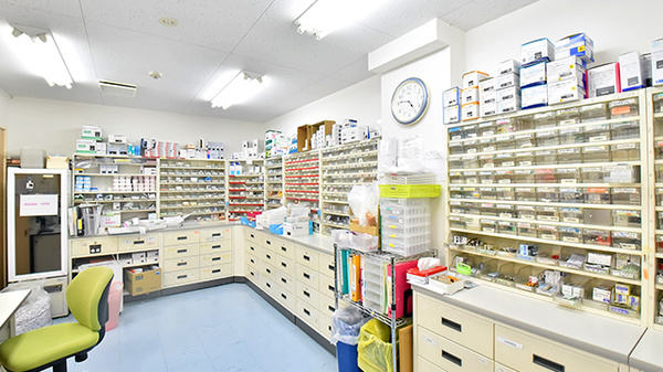 薬ヒグチ調剤薬局 四谷駅前店の調剤室
