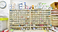 薬ヒグチ調剤薬局 四谷駅前店の薬棚