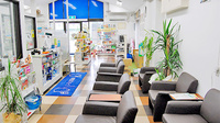 しろくま薬局　貝塚店の待合スペース