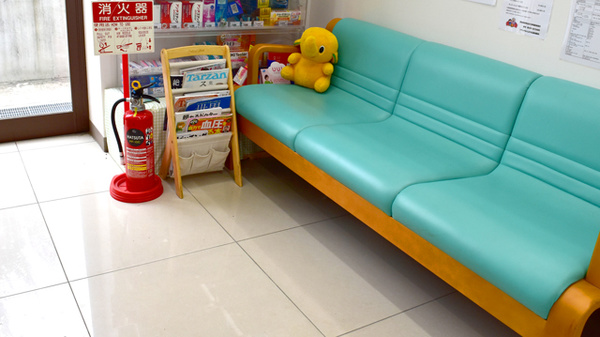 セイムス守山新城薬局の待合スペース