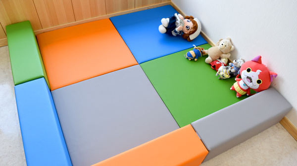 セイムス梅村学園前薬局のキッズ用設備