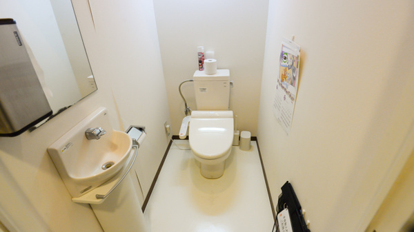 フタツカ薬局　東鳴尾のお手洗い