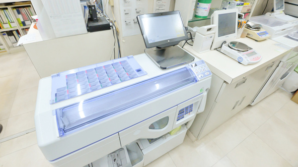 フタツカ薬局　梅田北の調剤器具