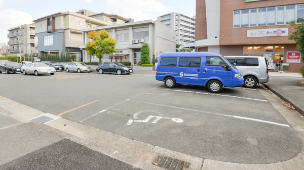 フタツカ薬局　吹田竹見台の駐車場