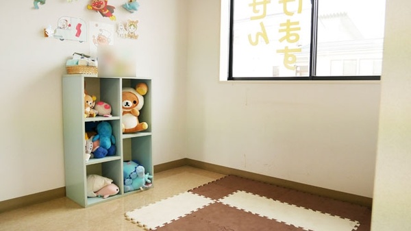 しなの薬局　豊栄店のキッズ用設備