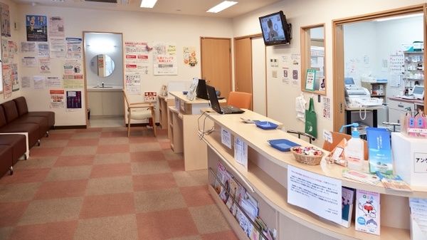 しなの薬局　寺尾東店の受付/カウンター