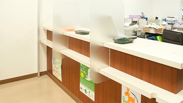 しなの薬局　本町店の受付/カウンター