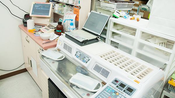 しなの薬局　本町店の調剤器具