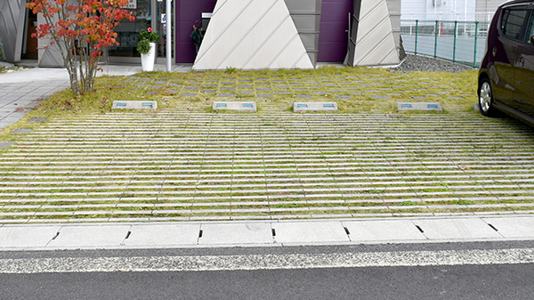 メディカルケーシーの駐車場