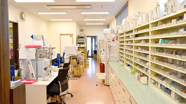 大手町薬局　メディカルクレオの調剤室
