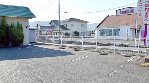 大手町薬局　メディカルスワミの駐車場
