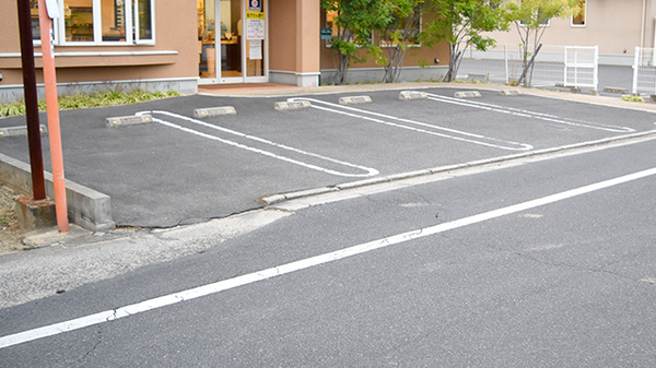 大手町薬局　メディカルアンクの駐車場