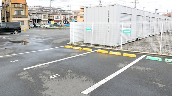 薬局おくすり本舗　朝霞店の駐車場
