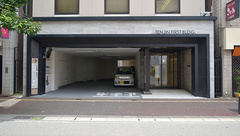 どんぐり薬局の外観