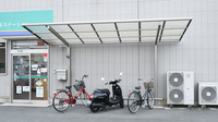 そうごう薬局古屋店の駐輪場