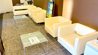 セイムス長後2号薬局の待合スペース