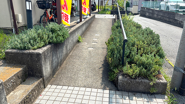 セイムス辻堂薬局のバリアフリー設備