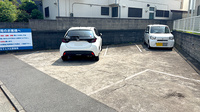 セイムス辻堂薬局の駐車場