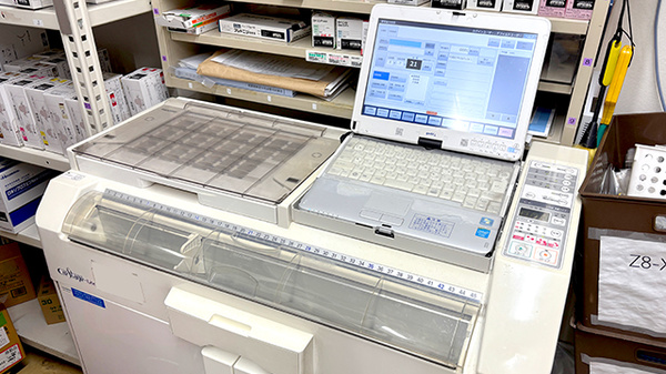 セイムス伊勢佐木薬局の調剤器具